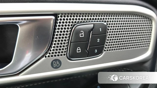 Ford Explorer 6th Generation 2020 Белый из Кореи, фото 6