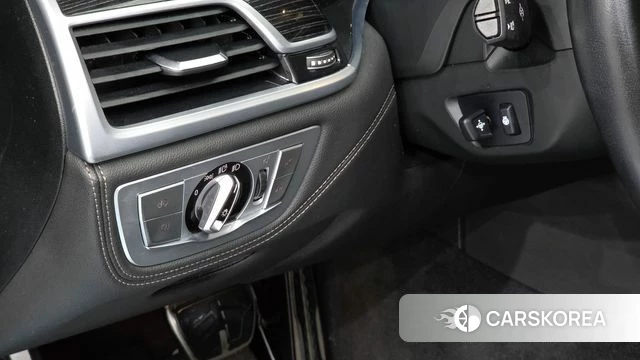 BMW 7 Series (G11) 2018 Синий из Кореи, фото 6
