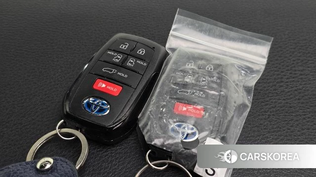 Toyota Sienna 4th Generation 2022 Серый из Кореи, фото 6