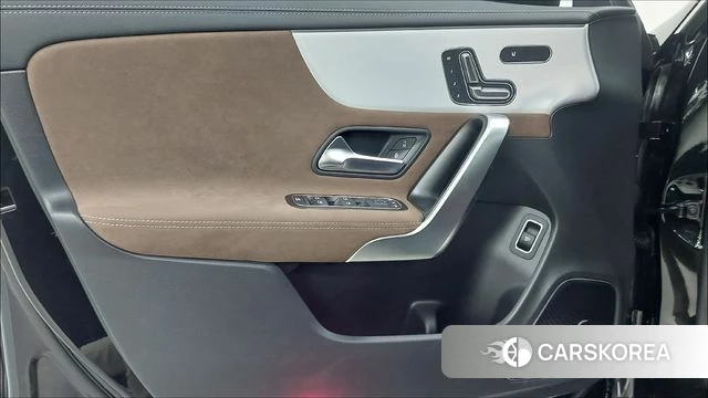 Mercedes-Benz CLA-Class C118 2025 Черный из Кореи, фото 6