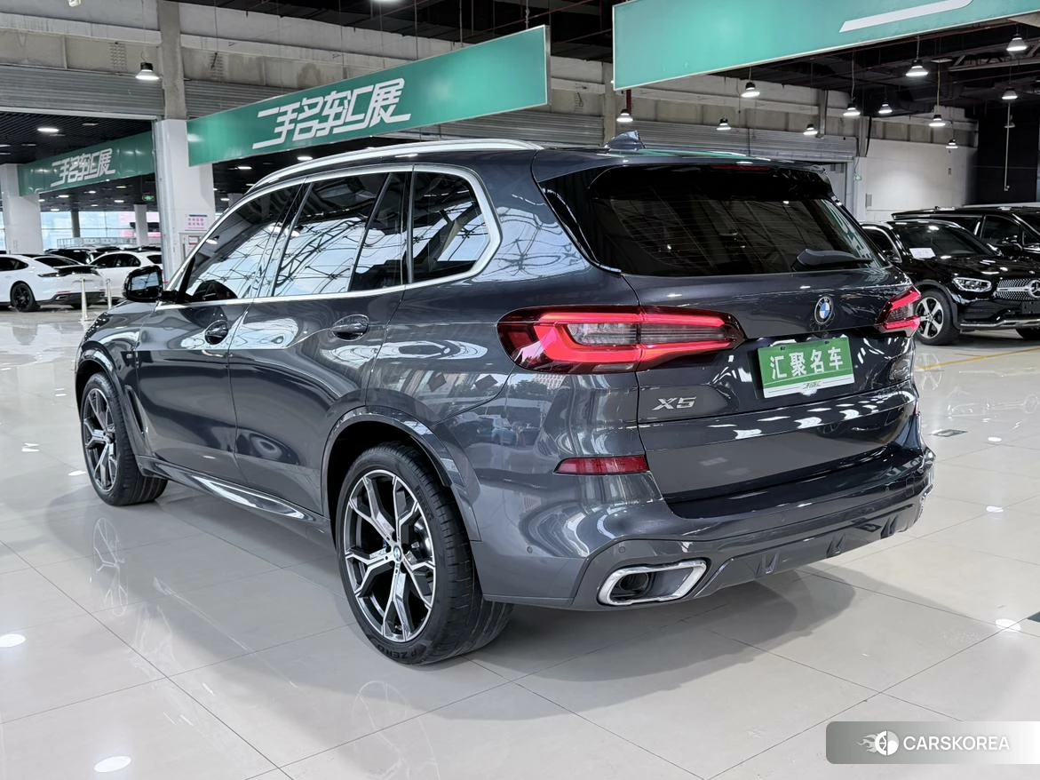 BMW X5 (imported) 2020 Темно-серый из Китая, фото 6