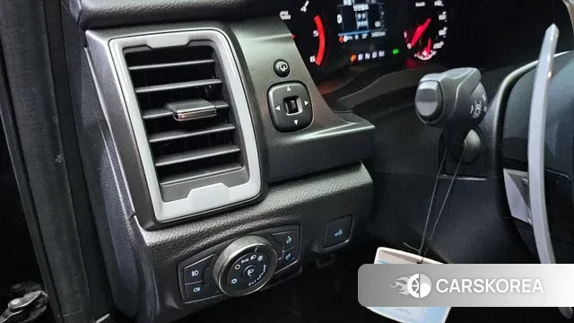 Ford Ranger 3rd Generation 2022 Черный из Кореи, фото 6