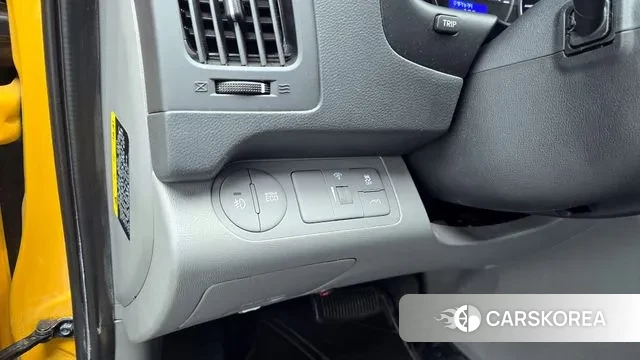 Hyundai The New Grand Starex 2018 Желтый из Кореи, фото 6