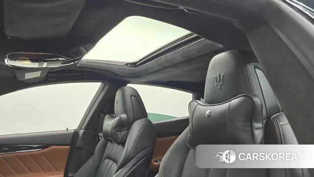 Maserati Quattroporte 2022 Серый из Кореи, фото 6