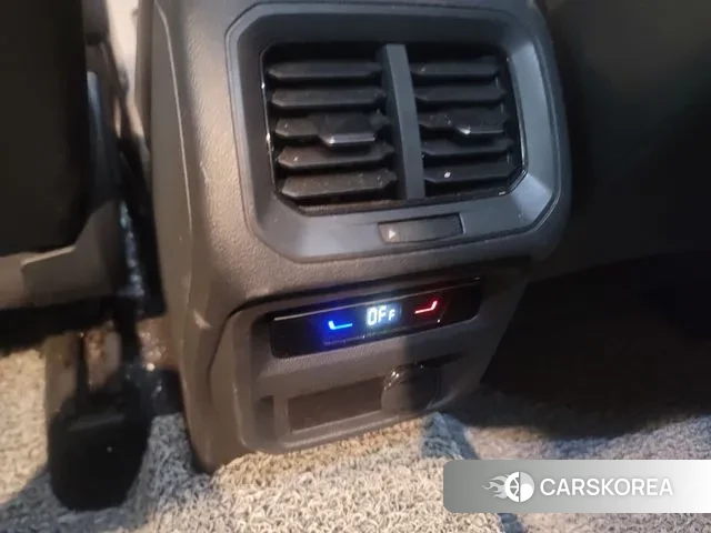 Volkswagen Tiguan second Generation 2021 Белый из Кореи, фото 6