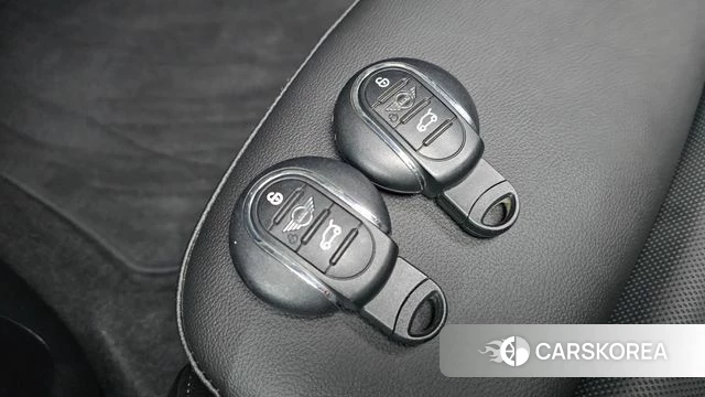 Mini Cooper 2019 Жемчужный цвет из Кореи, фото 6