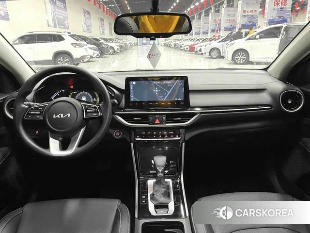 Kia K3 2022 Белый из Китая, фото 6