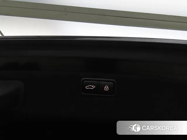 Genesis G80 2018 Черный из Кореи, фото 6