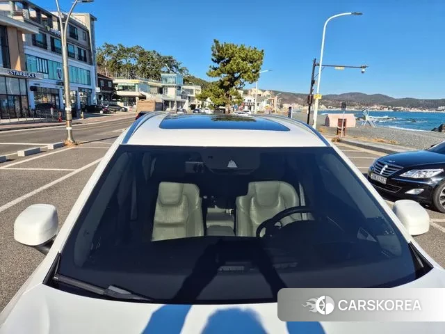 Volvo XC90 second Generation 2021 Белый из Кореи, фото 6