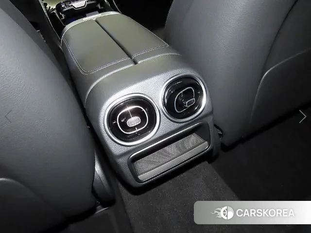 Mercedes-Benz C-Class W206 2025 Белый из Кореи, фото 6