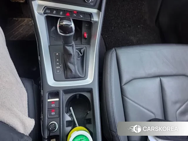 Audi Q3 (F3) 2023 Белый из Кореи, фото 6