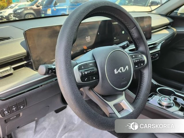 Kia The New K5 3rd generation 2025 Белый из Кореи, фото 6