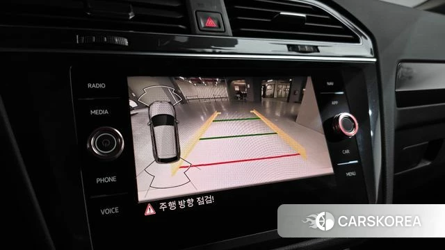 Volkswagen Tiguan second Generation 2022 Белый из Кореи, фото 6