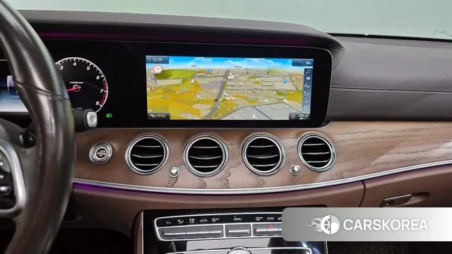 Mercedes-Benz E-Class W213 2019 Белый из Кореи, фото 6