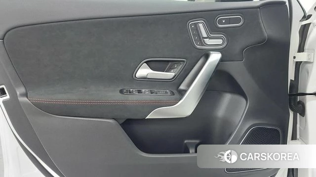 Mercedes-Benz A-Class W177 2025 Белый из Кореи, фото 6