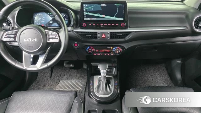 Kia The New K3 2nd generation 2022 Белый из Кореи, фото 6