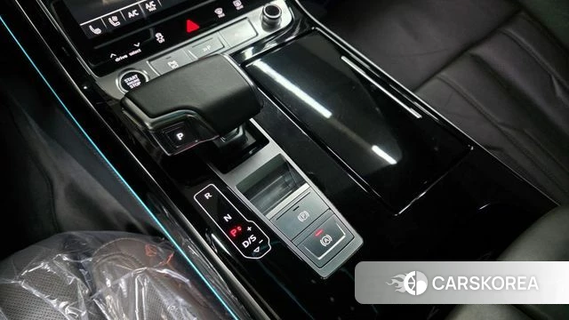 Audi A8 (D5) 2021 Черный из Кореи, фото 6