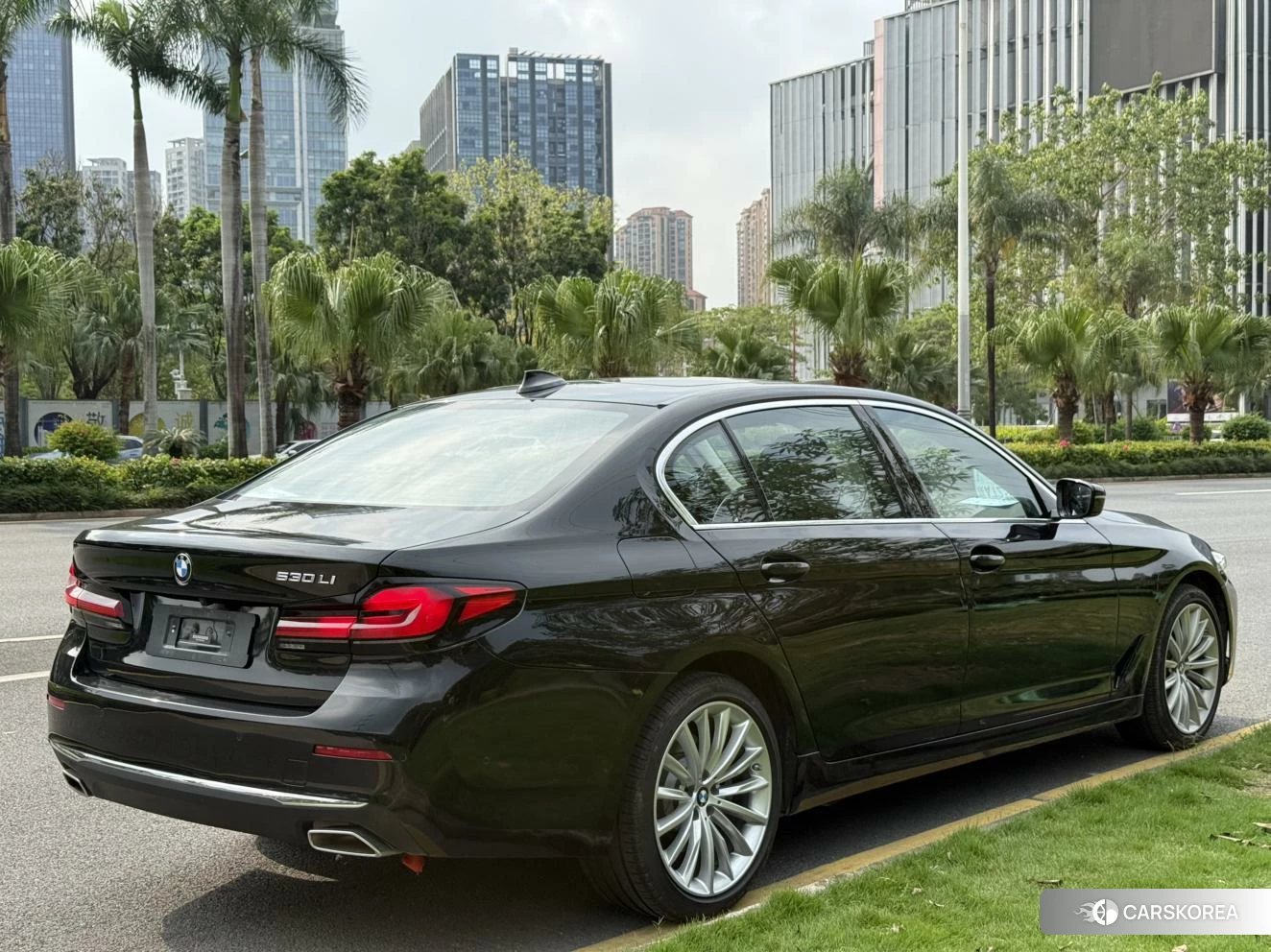 BMW 5 series 2021 Черный из Китая, фото 6