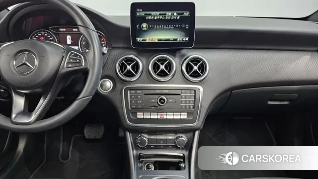 Mercedes-Benz A-Class W176 2018 Белый из Кореи, фото 6