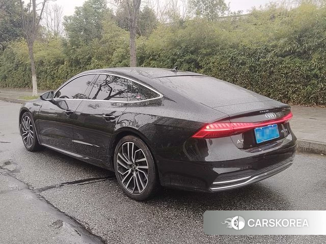 Audi A7 2025 Черный из Китая, фото 6