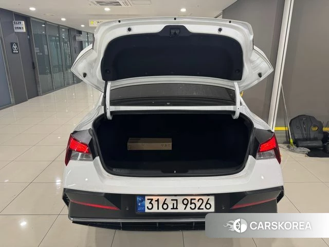 Hyundai The New Avante (CN7) 2024 Белый из Кореи, фото 6