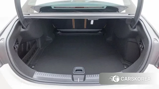 Mercedes-Benz E-Class W214 2024 Белый из Кореи, фото 6