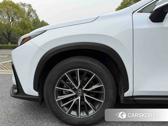 Lexus NX 2022 Белый из Китая, фото 6