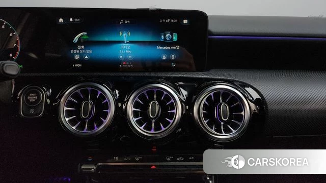 Mercedes-Benz A-Class W177 2023 Белый из Кореи, фото 6