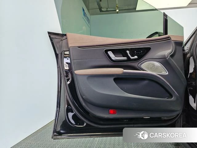 Mercedes-Benz EQS 2022 Черный из Китая, фото 6