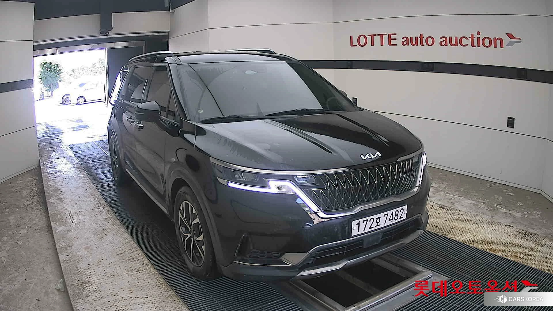 Kia Carnival 2023 Aurora Black Pearl из Кореи, фото 6