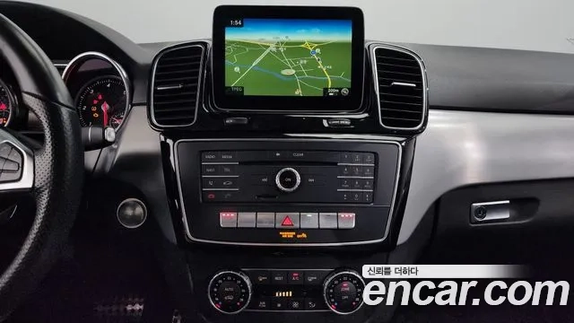 Mercedes-Benz GLE - Class W166 2018 Черный из Кореи, фото 6