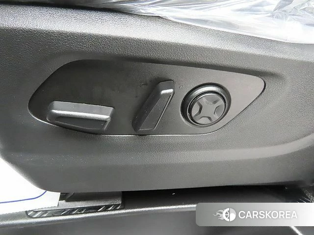Hyundai Staria 2023 Черный из Кореи, фото 6