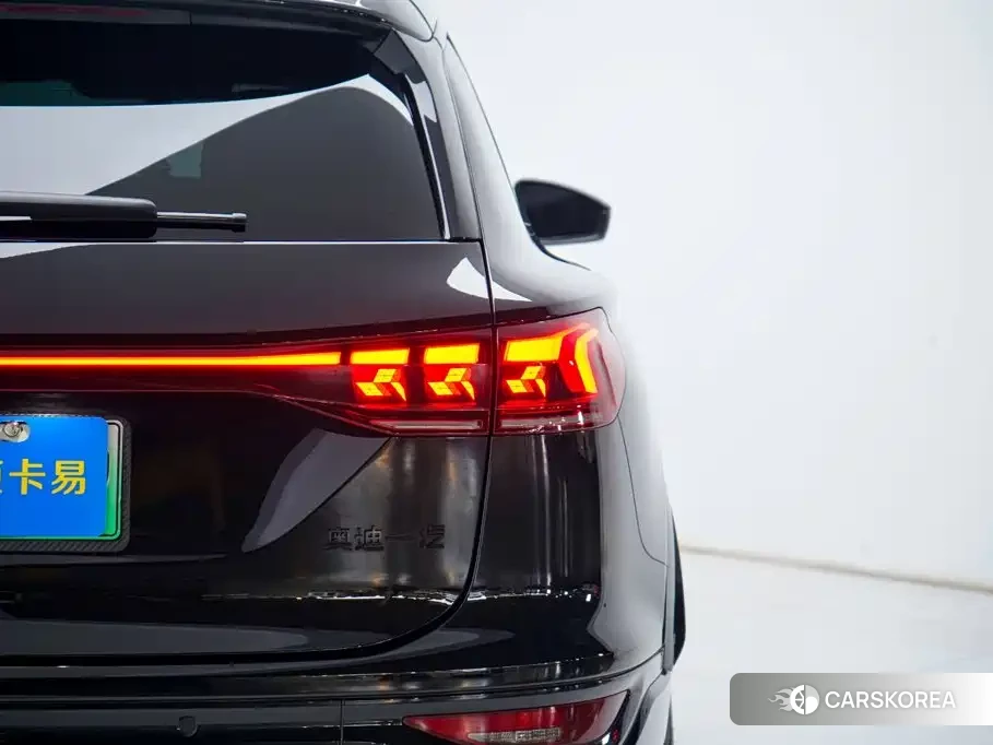 Audi Q6L e-tron 2026 Черный из Китая, фото 6