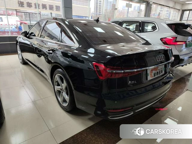 Audi A6L 2022 Черный из Китая, фото 6