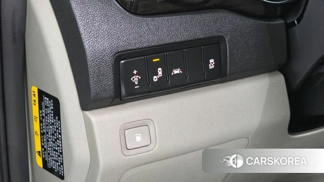 Kia The New Carnival 2018 Серебряный из Кореи, фото 6