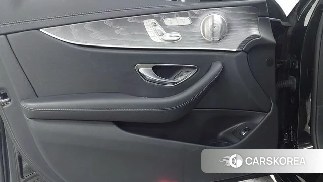 Mercedes-Benz E-Class W213 2022 Черный из Кореи, фото 6