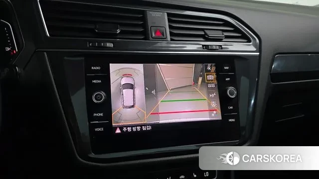 Volkswagen Tiguan Allspace 2020 Белый из Кореи, фото 6