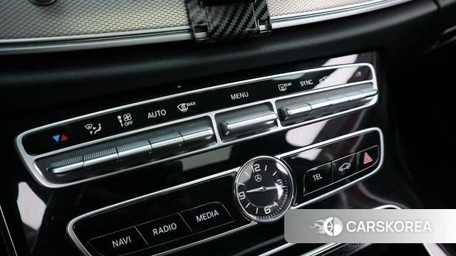 Mercedes-Benz E-Class W213 2019 Белый из Кореи, фото 6