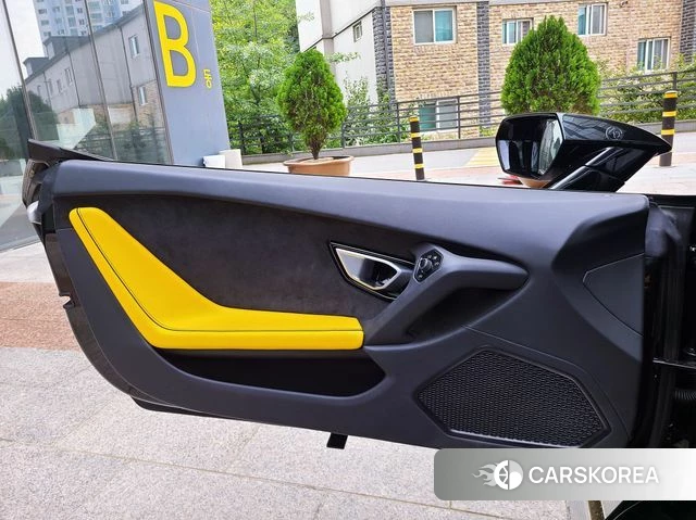 Lamborghini Huracan 2023 Черный из Кореи, фото 6