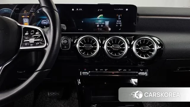 Mercedes-Benz A-Class W177 2021 Белый из Кореи, фото 6