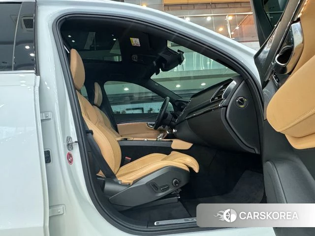 Volvo XC90 second Generation 2022 Белый из Кореи, фото 6