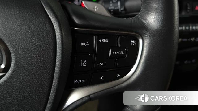 Lexus ES300h 7th generation 2023 Серебристо-серый из Кореи, фото 6
