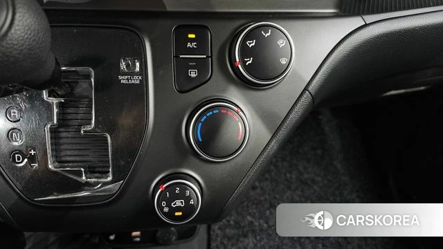 Kia The New Kia Ray 2023 Белый из Кореи, фото 6