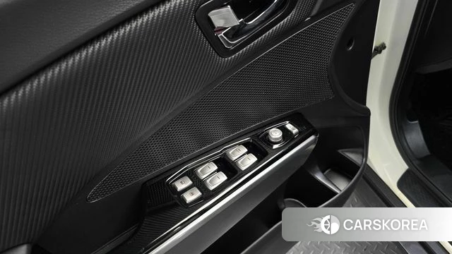 Ssangyong Tivoli Armor 2018 Белый из Кореи, фото 6