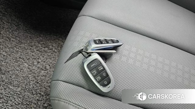 Hyundai Ionic 5 2023 Серебристо-серый из Кореи, фото 6
