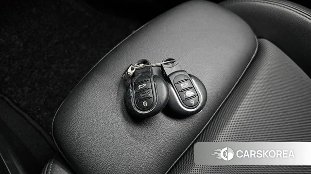 Mini Cooper Countryman 2021 Темно-зеленый из Кореи, фото 6