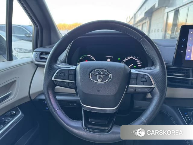 Toyota Saina 2022 Белый из Китая, фото 6