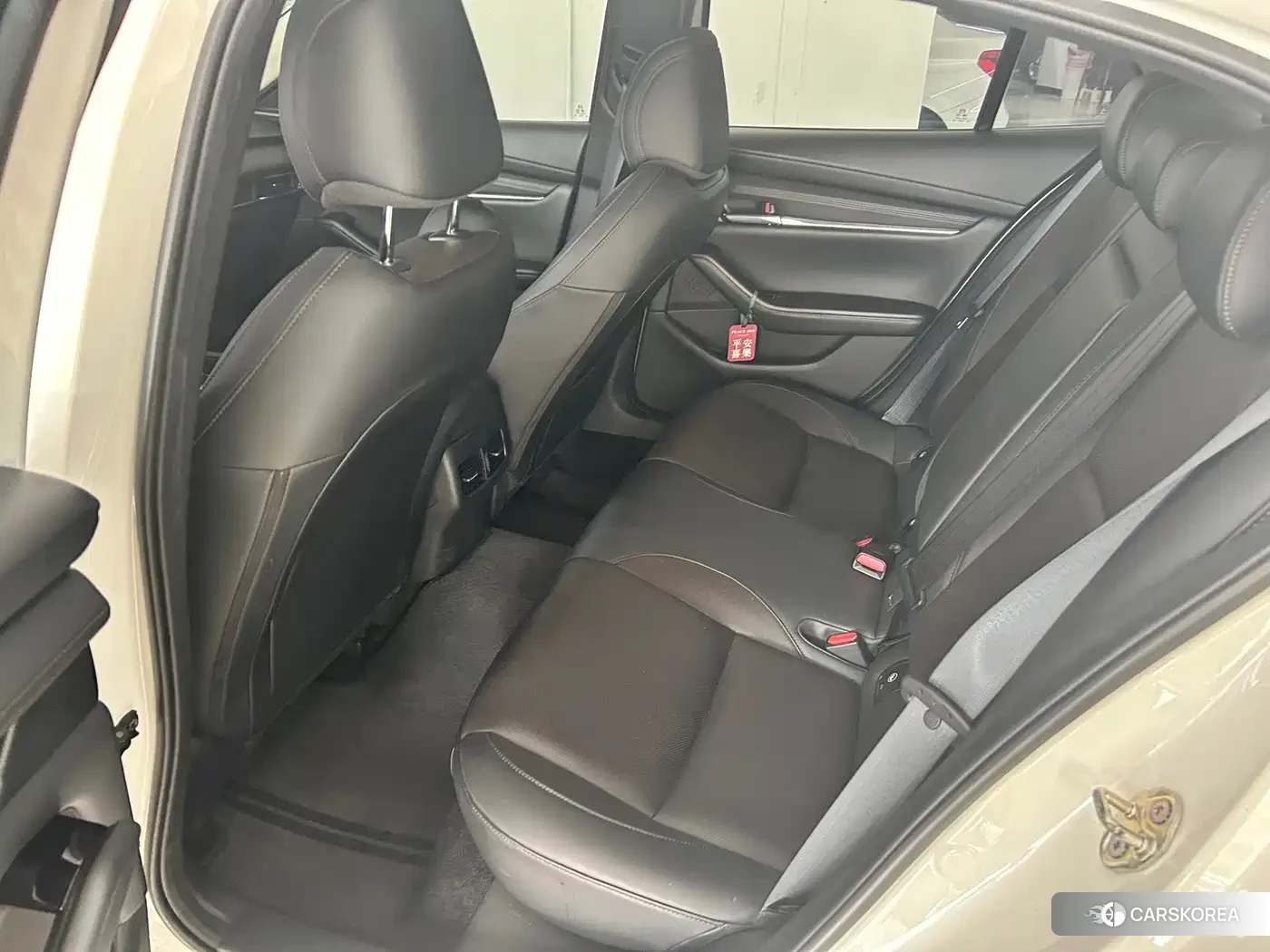 Mazda 3 2022 Белый из Китая, фото 6