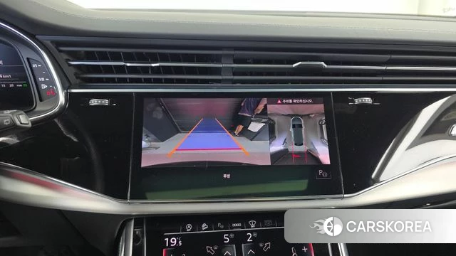 Audi Q8 (4M) 2022 Серый из Кореи, фото 6