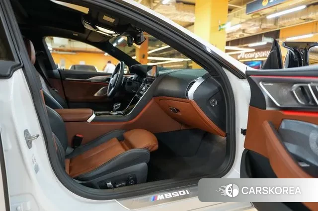 BMW 8 Series (G15) 2023 Белый из Кореи, фото 6